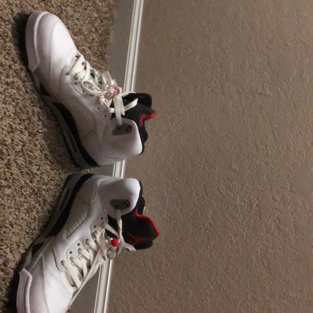 Shoes - Picture 2 of 4